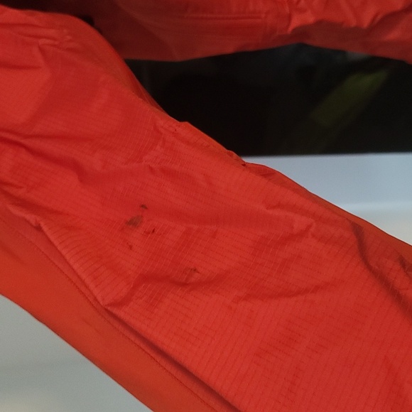 Mens  Vintage Arc'teryx Red Theta LT Gore-tex Gold logo - Picture 4 of 5